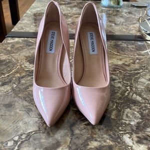 Steve Madden Nude Pink Patent Pumps